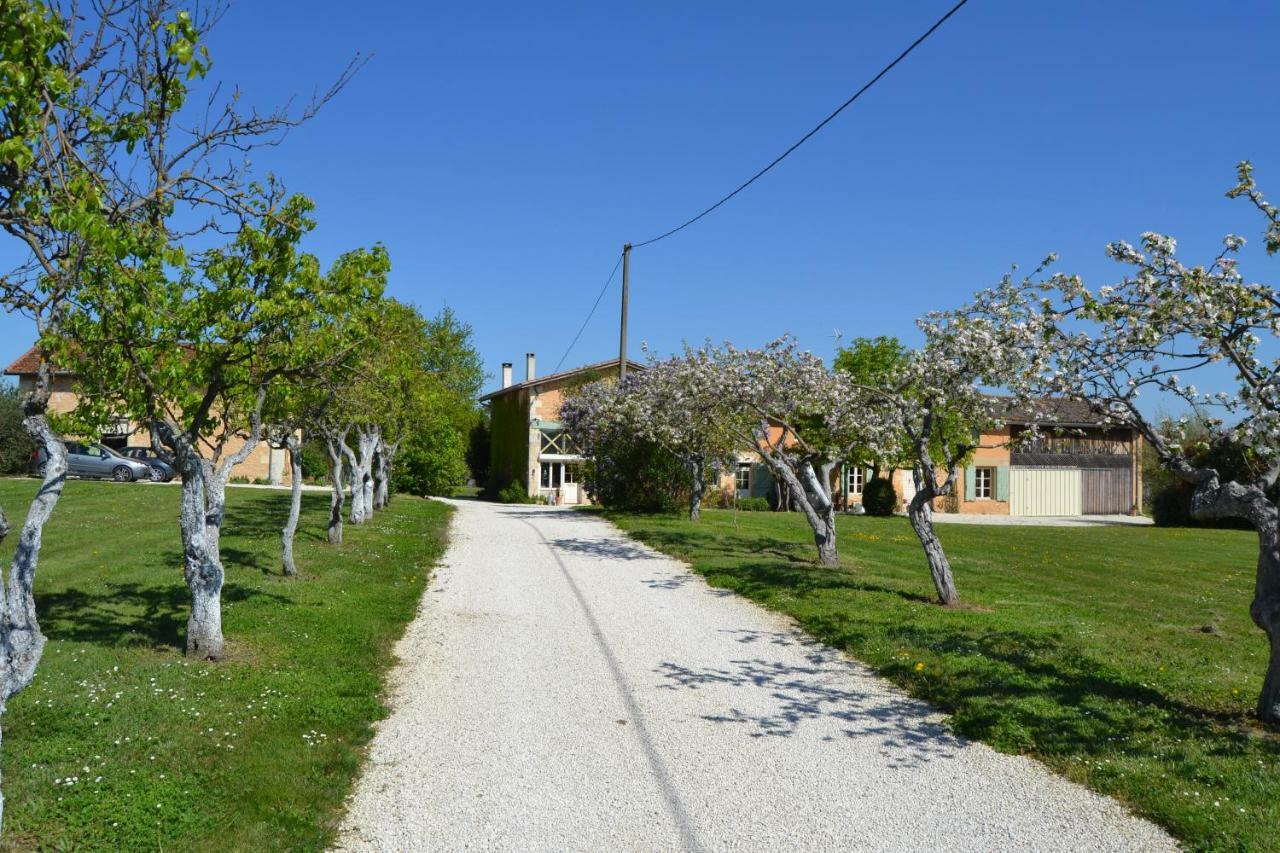 Ferme De Mouline Villa Sainte-Foy-la-Longue Exterior photo